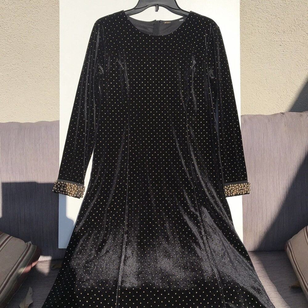 Gorgeous Tahari Dress SzM Blk Velvet/Gold Beads Embellished Cuff Round Neck Zip